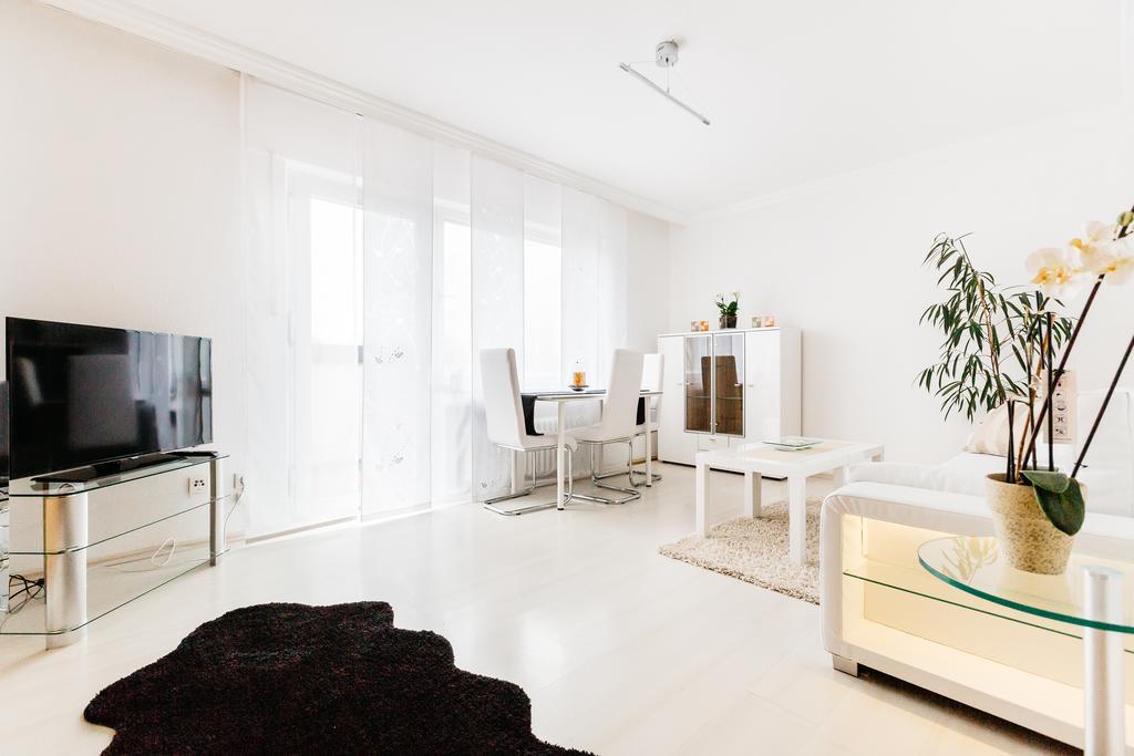 Apartments Нойс Номер фото